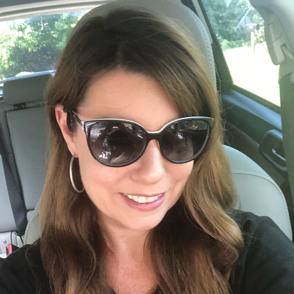 Meet your Posher, Corinne